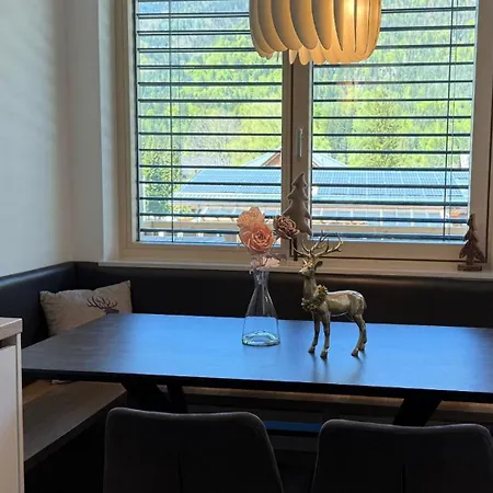 Mojca In&out - Apartmaji Lena *