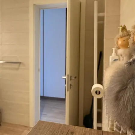 דירה Mojca In&out - Apartmaji Lena