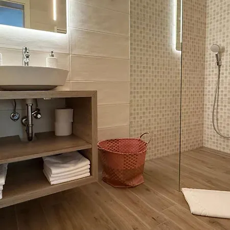 Daire Mojca In&out - Apartmaji Lena *
