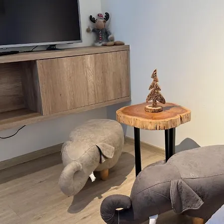 Mojca In&out - Apartmaji Lena Kranjska Gora