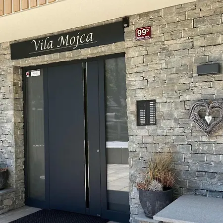 Mojca In&out - Apartmaji Lena * Kranjska Gora