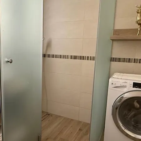 דירה Mojca In&out - Apartmaji Lena *