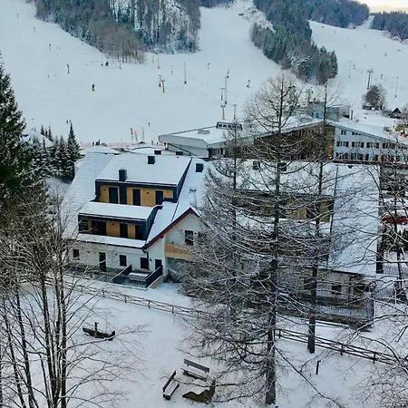 Mojca In&out - Apartmaji Lena