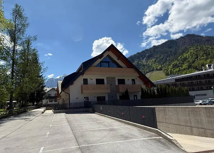 Apartman Mojca In&out - Apartmaji Lena *