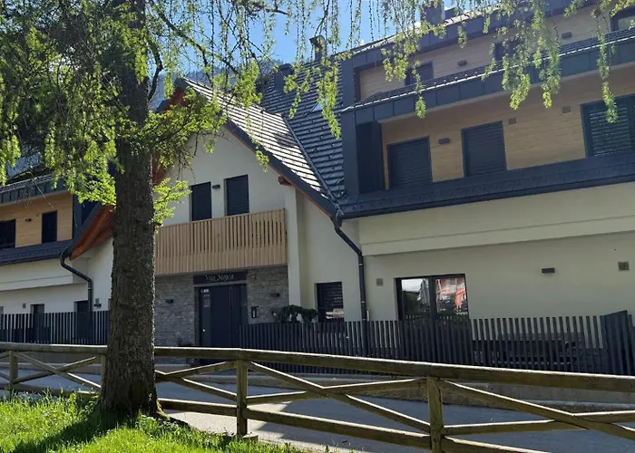 Apartman Mojca In&out - Apartmaji Lena *