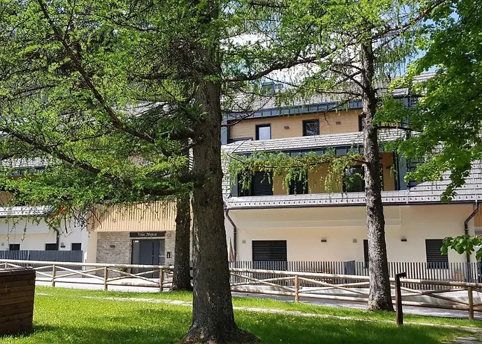 Mojca In&out - Apartmaji Lena